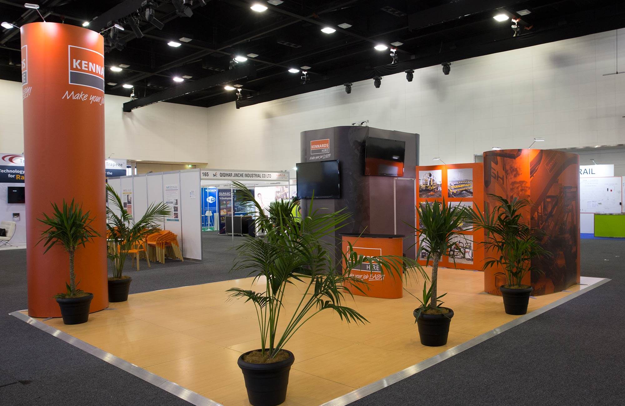 Kennards Hire ISOframe Wave Exhibition Display